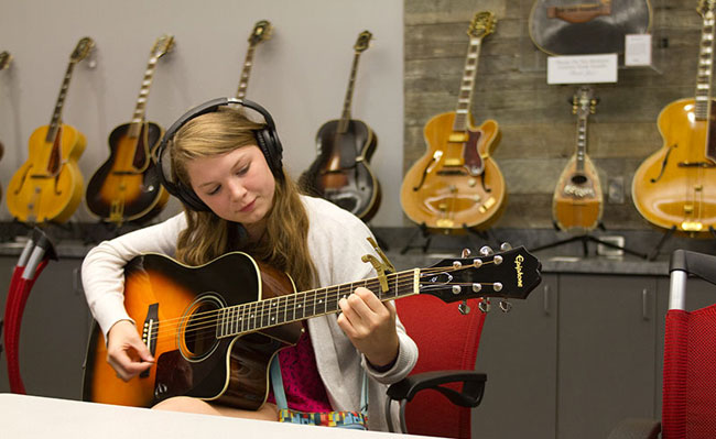 Epiphone Celebrates 140th Anniversary With Open House Event