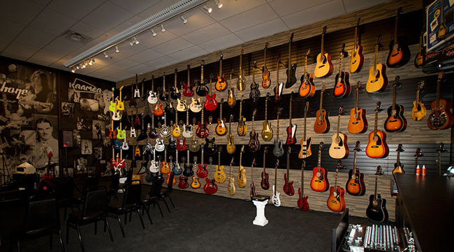 Epiphone Celebrates 140th Anniversary With Open House Event