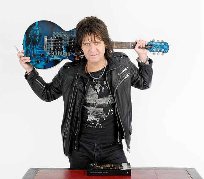 Europe's Exclusive Auction of 10 Special Edition Airbrushed Epiphone Guitars