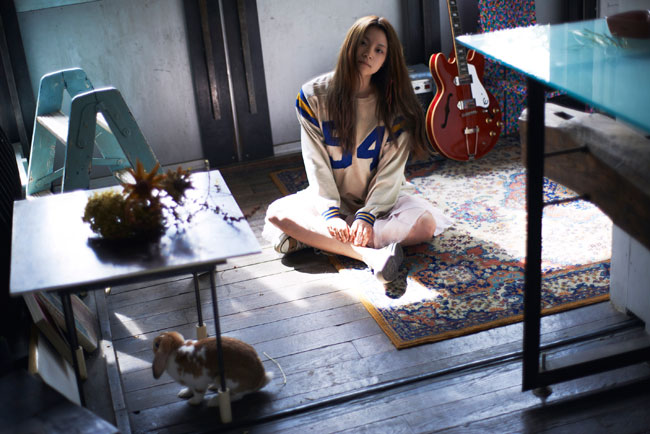 Epiphone Artist Rina Katahira Releases New Video